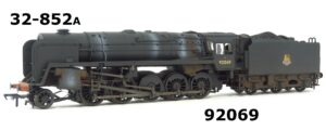 Bachmann 32-852A. 9F Class |92069|In BR Black Livery with Early Emblem|Factory Weathered